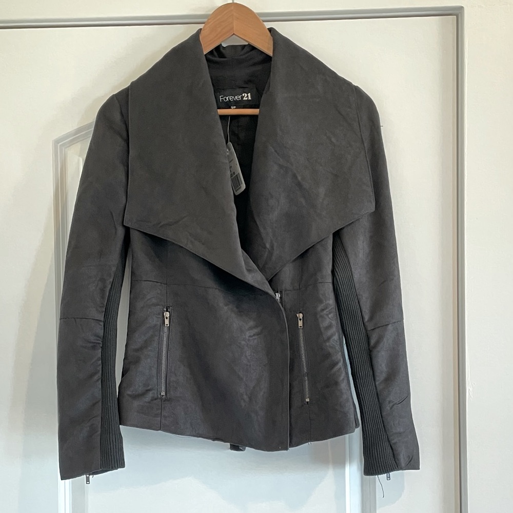 ❤️SALE❤️ Forever 21 Drape Collar Zip Jacket Size S